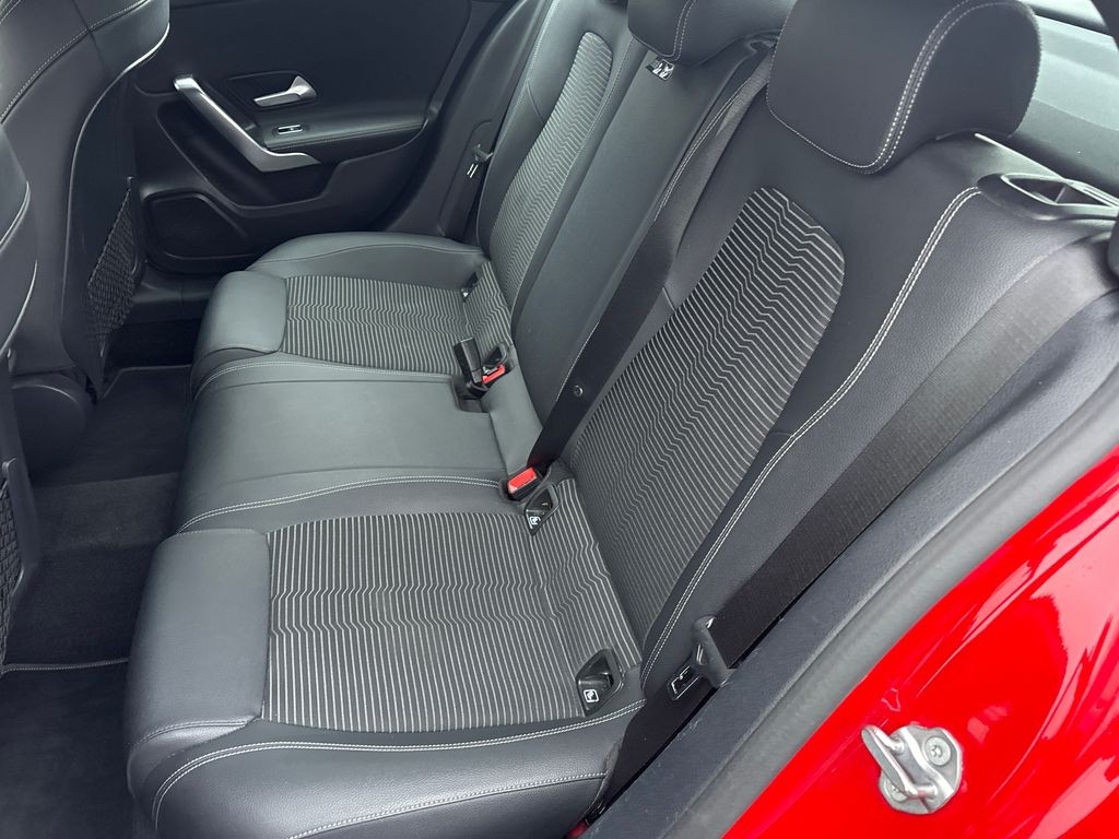 Mercedes-Benz A 180 PROGRESSIVE DISTRONIC 180d (foto 13)