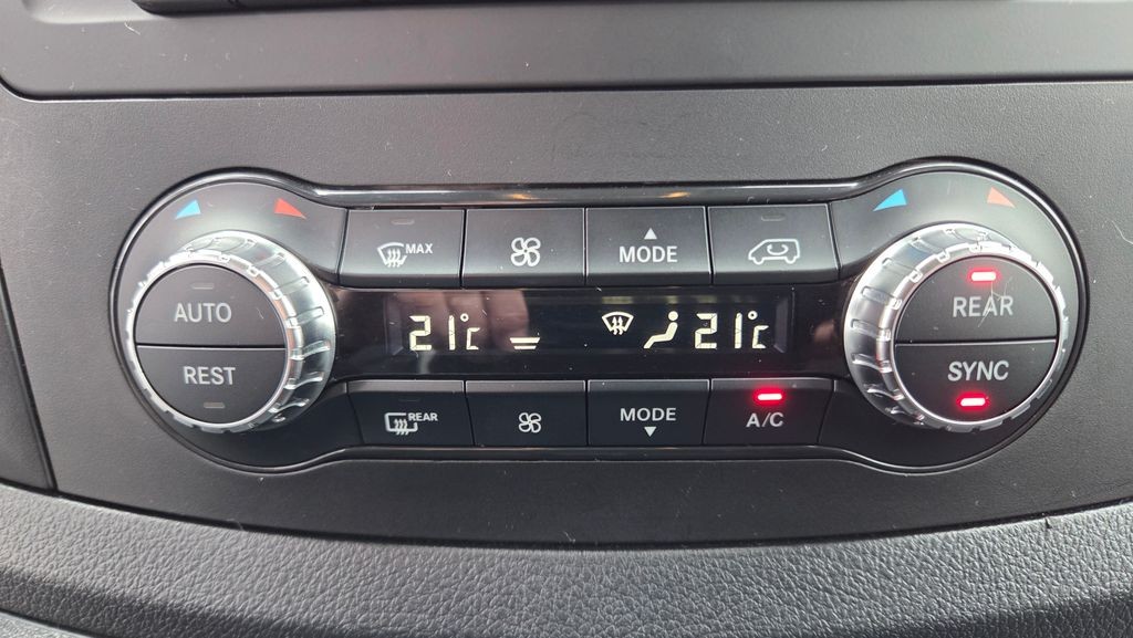 Mercedes-Benz Vito 119/L 4x4 (foto 13)