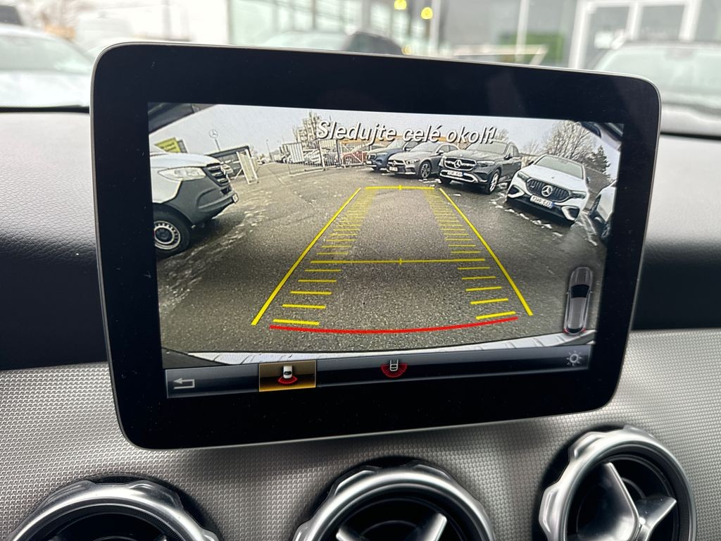 Mercedes-Benz GLA 200 URBAN paket 200d 4MATIC (foto 15)