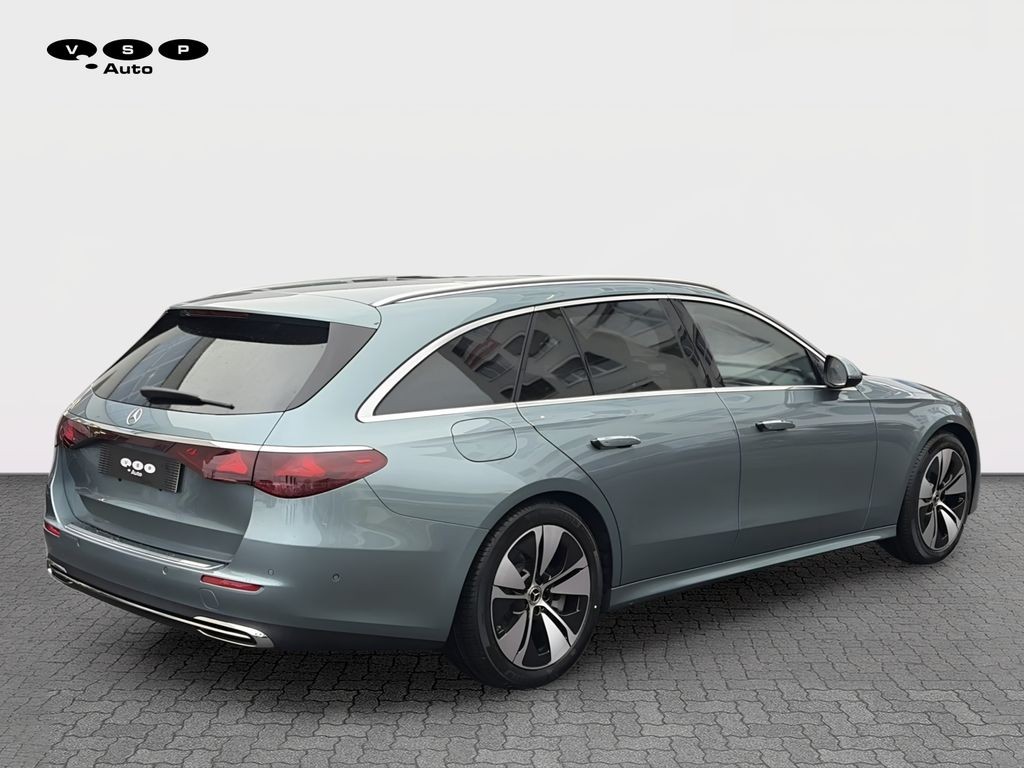 Mercedes-Benz E 300 300 de 4MATIC kombi (foto 4)