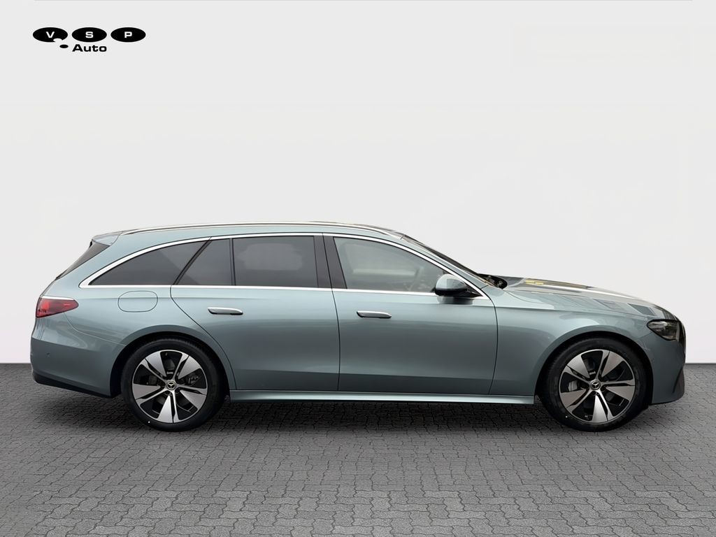 Mercedes-Benz E 300 300 de 4MATIC kombi (foto 5)