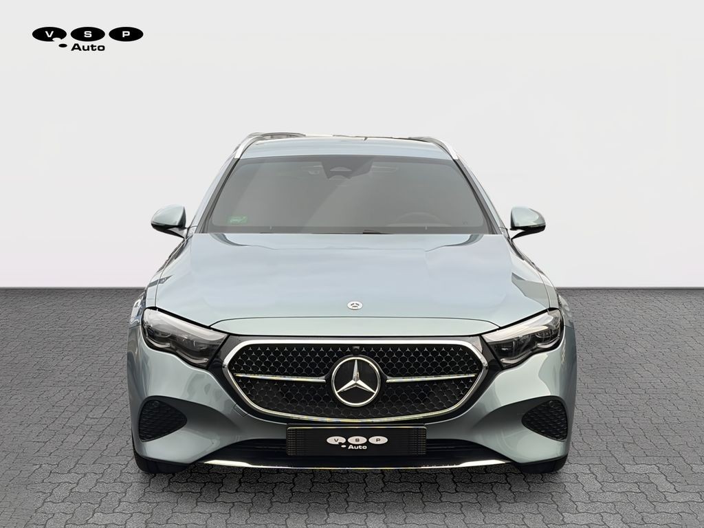 Mercedes-Benz E 300 300 de 4MATIC kombi (foto 7)