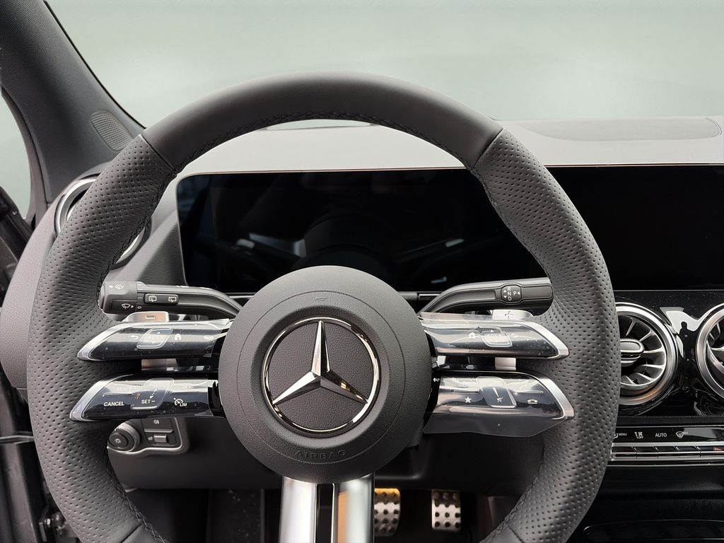 Mercedes-Benz GLA 200 d 4MATIC AMG Style Edition (foto 9)