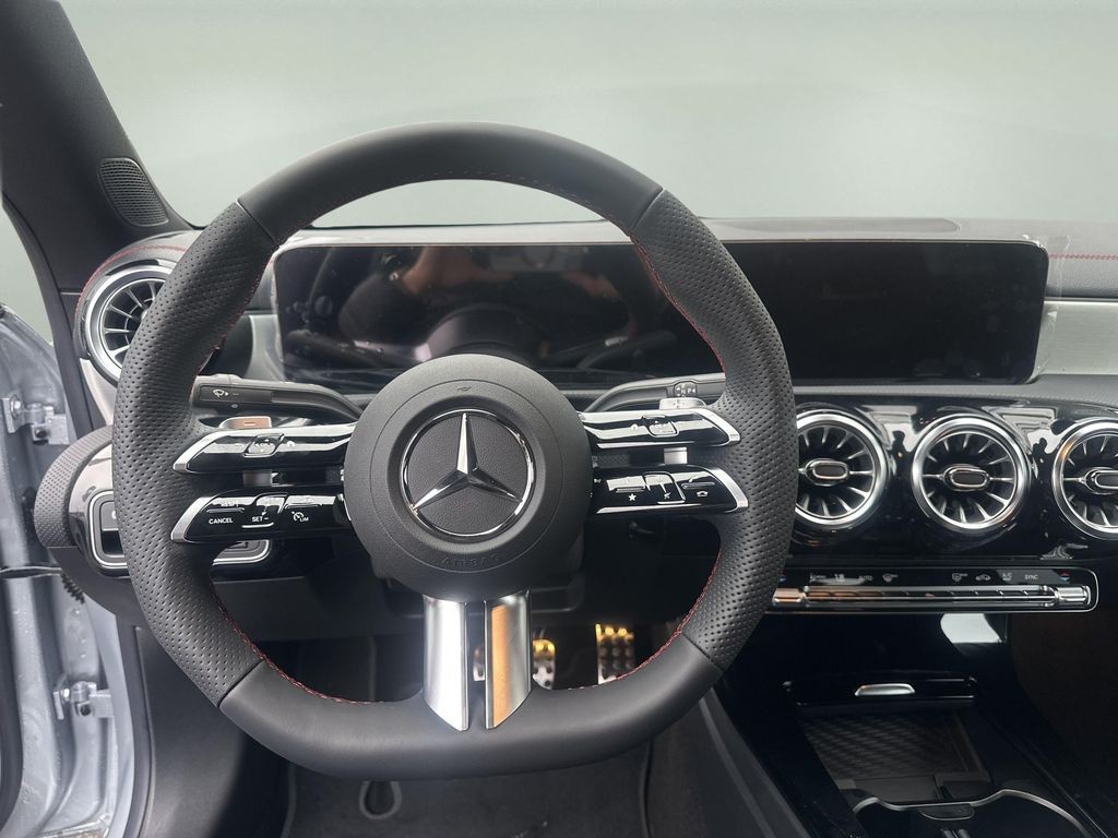 Mercedes-Benz CLA 200 d AMG Style Edition (foto 9)