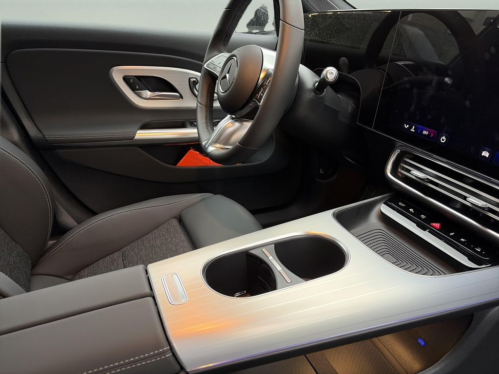 Mercedes-Benz CLA 200 350 4M EQ (foto 11)