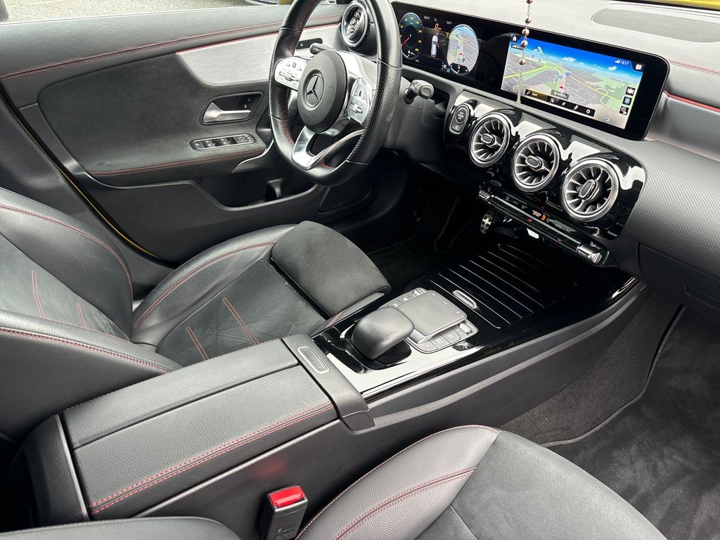 Mercedes-Benz CLA 180 AMG paket 180 (foto 11)