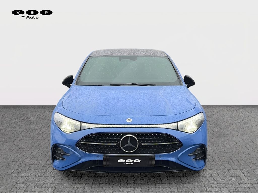 Mercedes-Benz CLA 200 4M (foto 7)