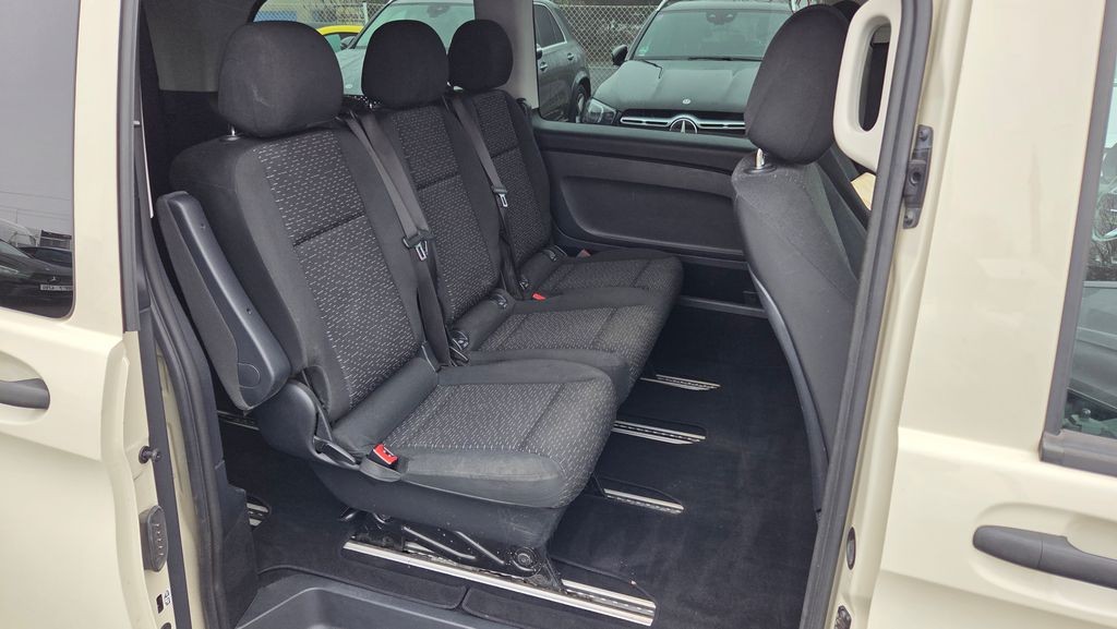 Mercedes-Benz Vito 124CDI/L Select 4x4 (foto 20)