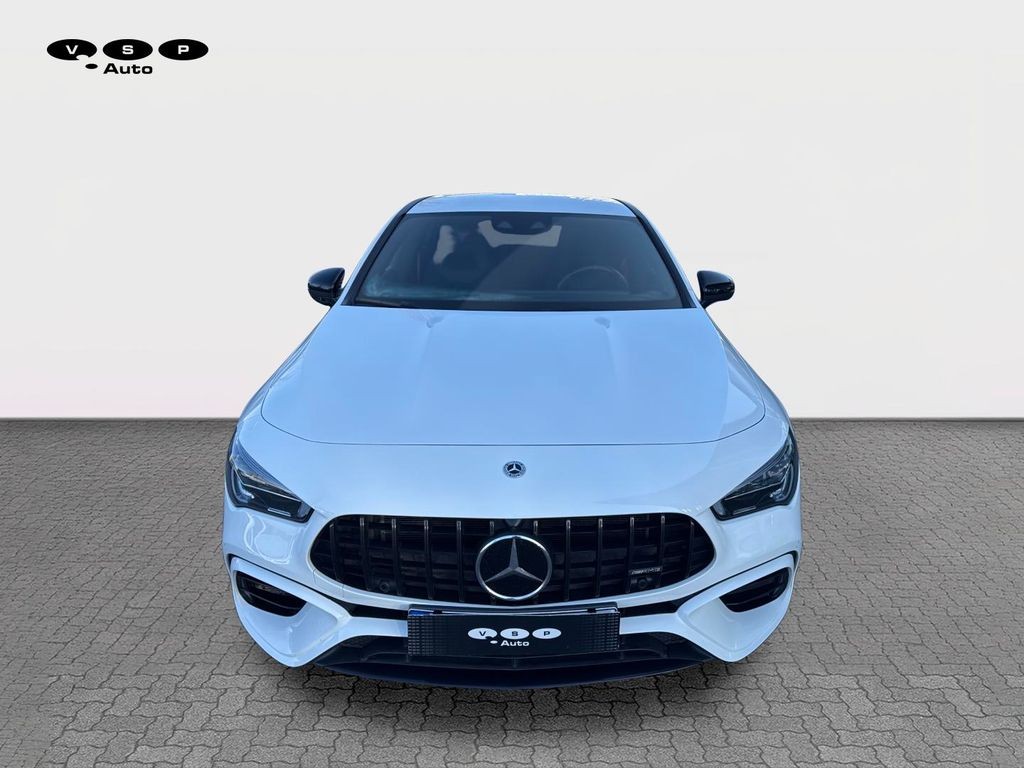 Mercedes-Benz CLA 45 AMG Shooting Brake 45 S 4MATIC+ (foto 7)