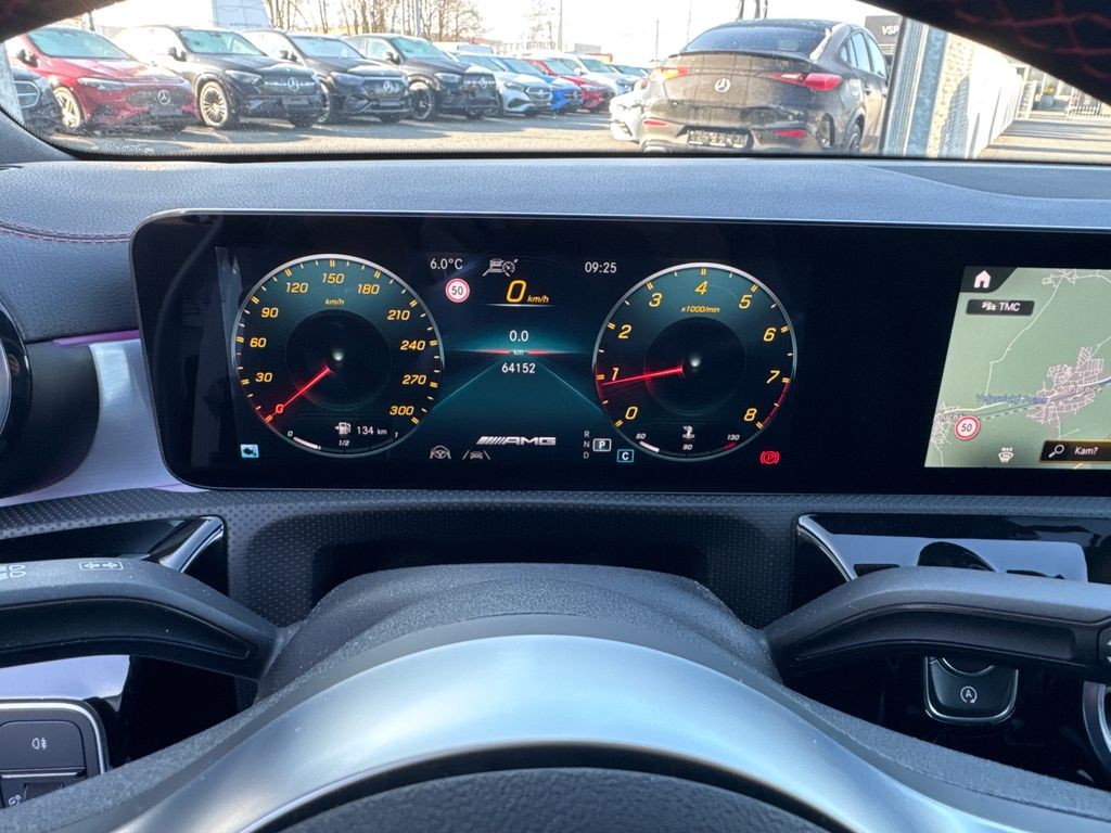 Mercedes-Benz CLA 45 AMG Shooting Brake 45 S 4MATIC+ (foto 9)