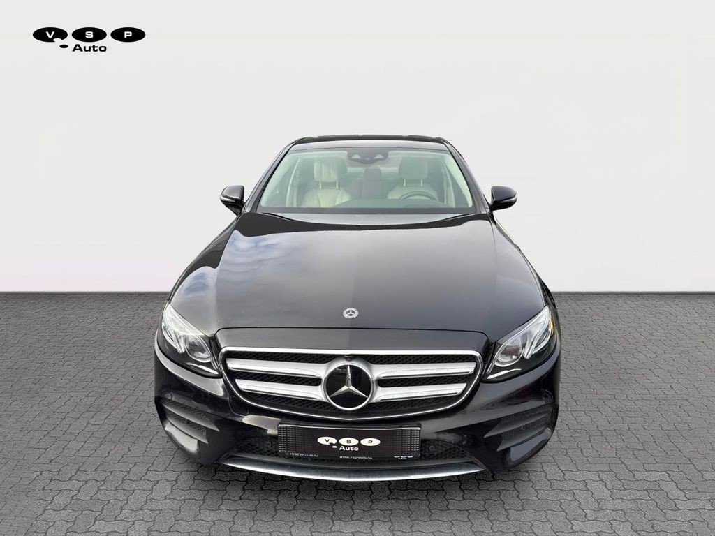 Mercedes-Benz E 400 400 4Matic (foto 7)