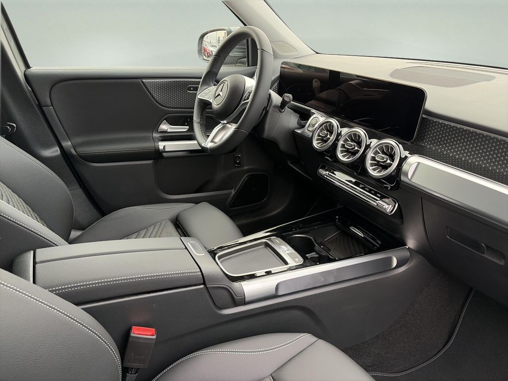 Mercedes-Benz GLB 200 Progressive Edition (foto 11)