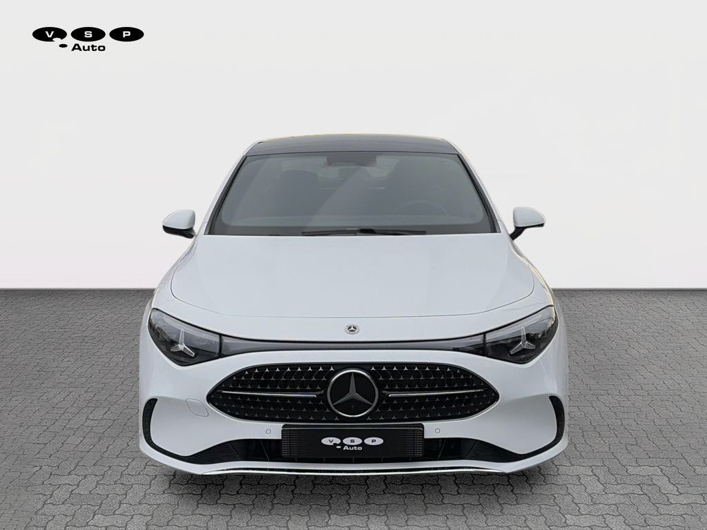 Mercedes-Benz CLA 200 (foto 7)