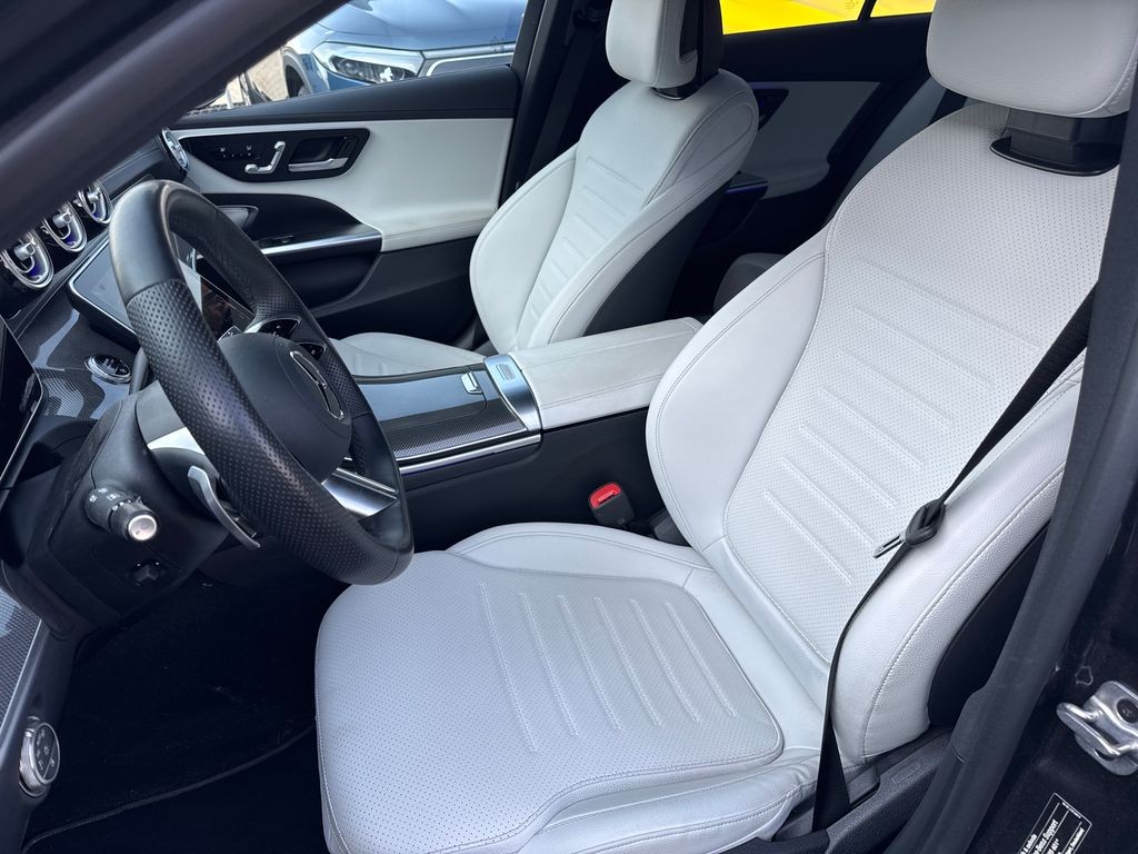 Mercedes-Benz C 220 AMG Style Edition      220d 4MATIC kombi (foto 12)