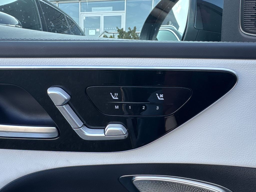 Mercedes-Benz C 220 AMG Style Edition      220d 4MATIC kombi (foto 14)