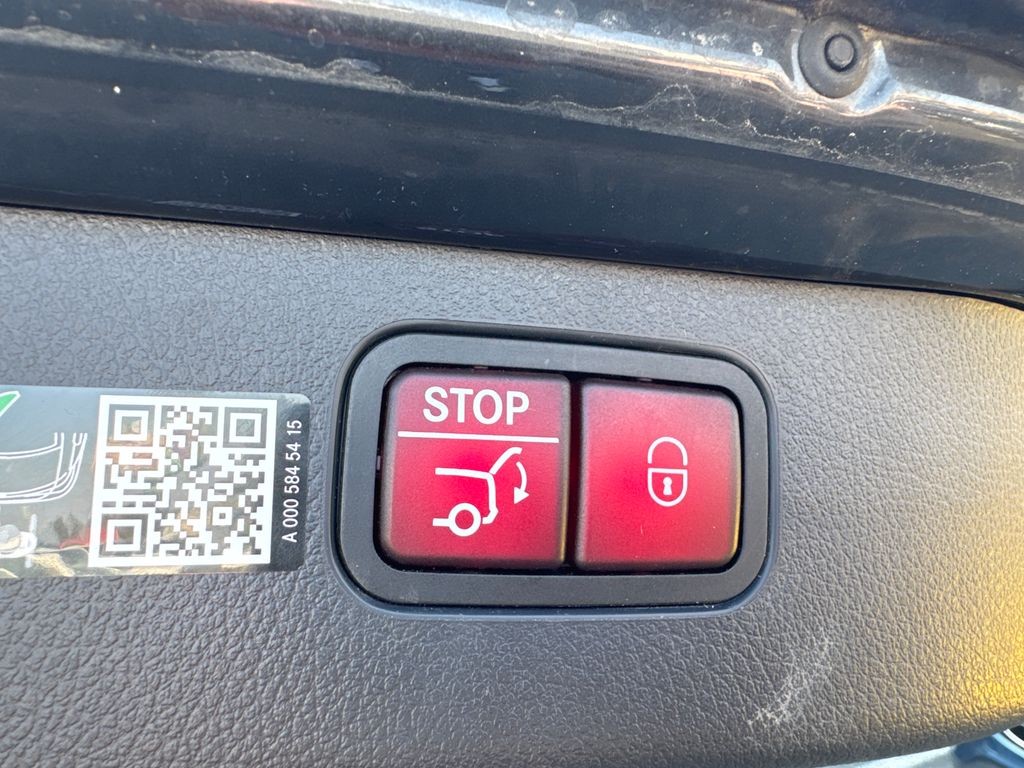 Mercedes-Benz C 220 AMG Style Edition      220d 4MATIC kombi (foto 20)