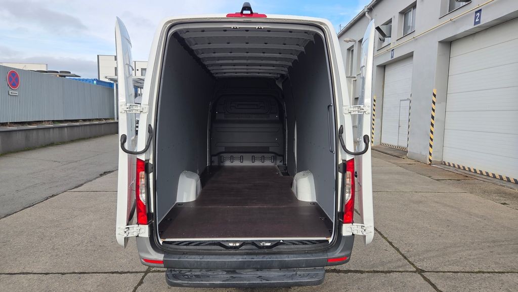 Mercedes-Benz Sprinter 317 CDI/XL (foto 16)