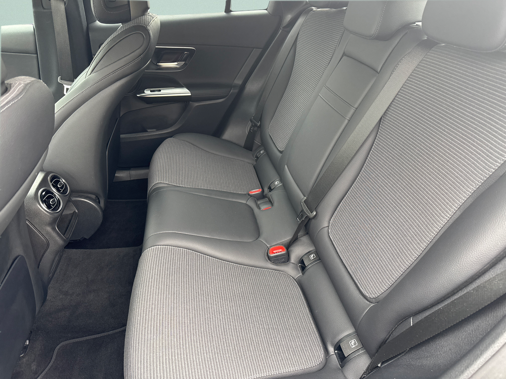 Mercedes-Benz GLC 200 AVANTGARDE 200 4Matic (foto 13)