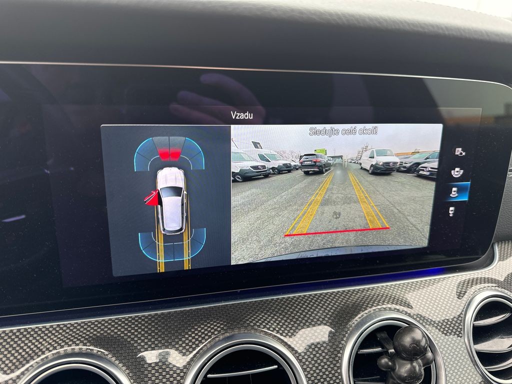 Mercedes-Benz E 400 400d 4MATIC kombi AMG paket (foto 18)