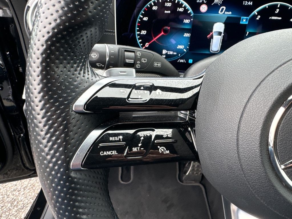 Mercedes-Benz E 400 400d 4MATIC kombi AMG paket (foto 19)