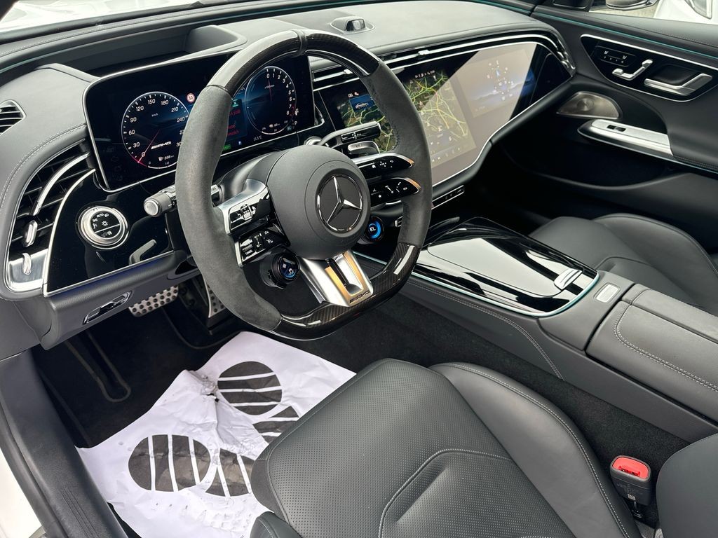 Mercedes-Benz E 53 AMG HYBRID 4MATIC+ (foto 8)
