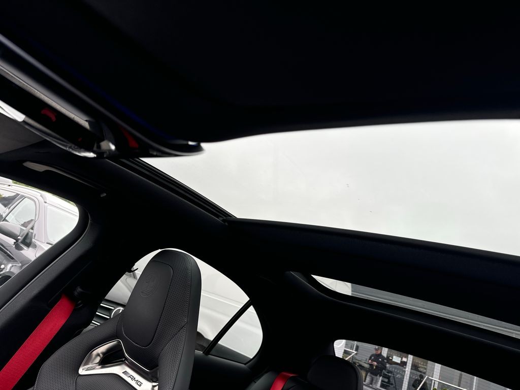 Mercedes-Benz E 53 AMG HYBRID 4MATIC+ (foto 19)