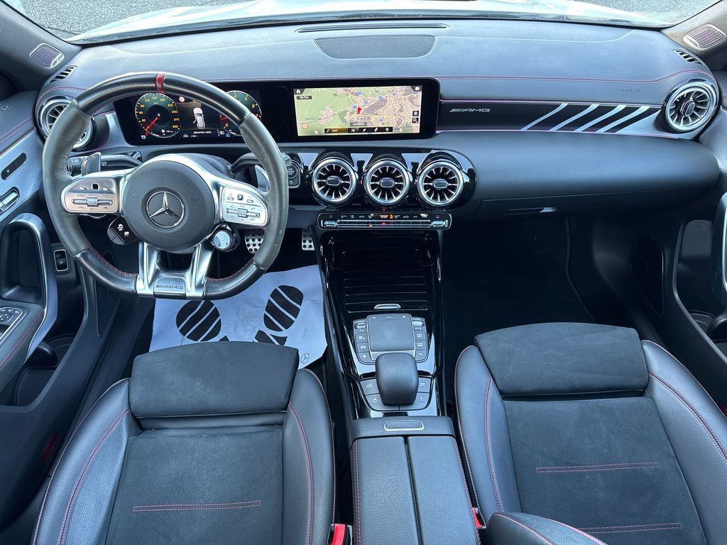 Mercedes-Benz CLA 200 45 S 4MATIC+ (foto 10)