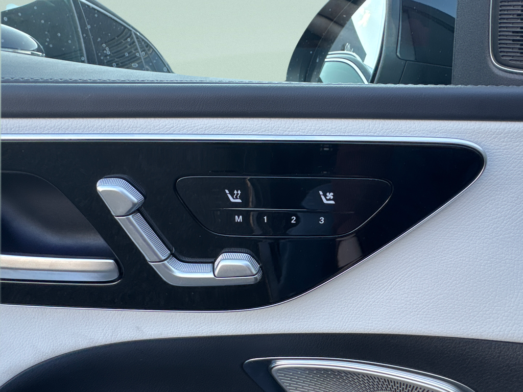Mercedes-Benz C 220 AMG Style Edition      220d 4MATIC kombi (foto 14)