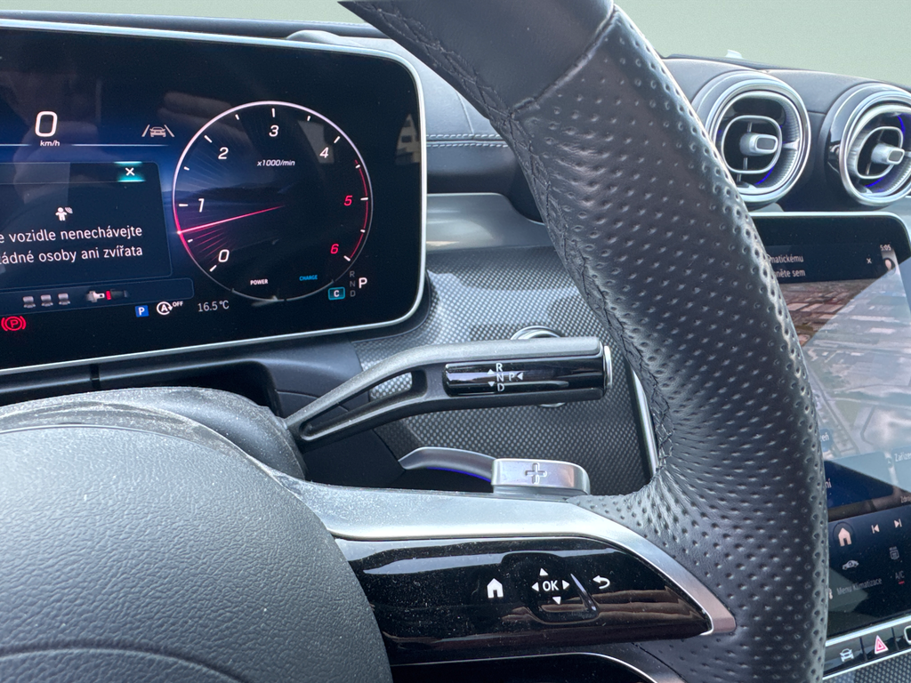 Mercedes-Benz C 220 AMG Style Edition      220d 4MATIC kombi (foto 18)