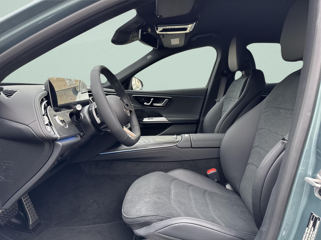 Mercedes-Benz E 200 4MATIC (foto 12)