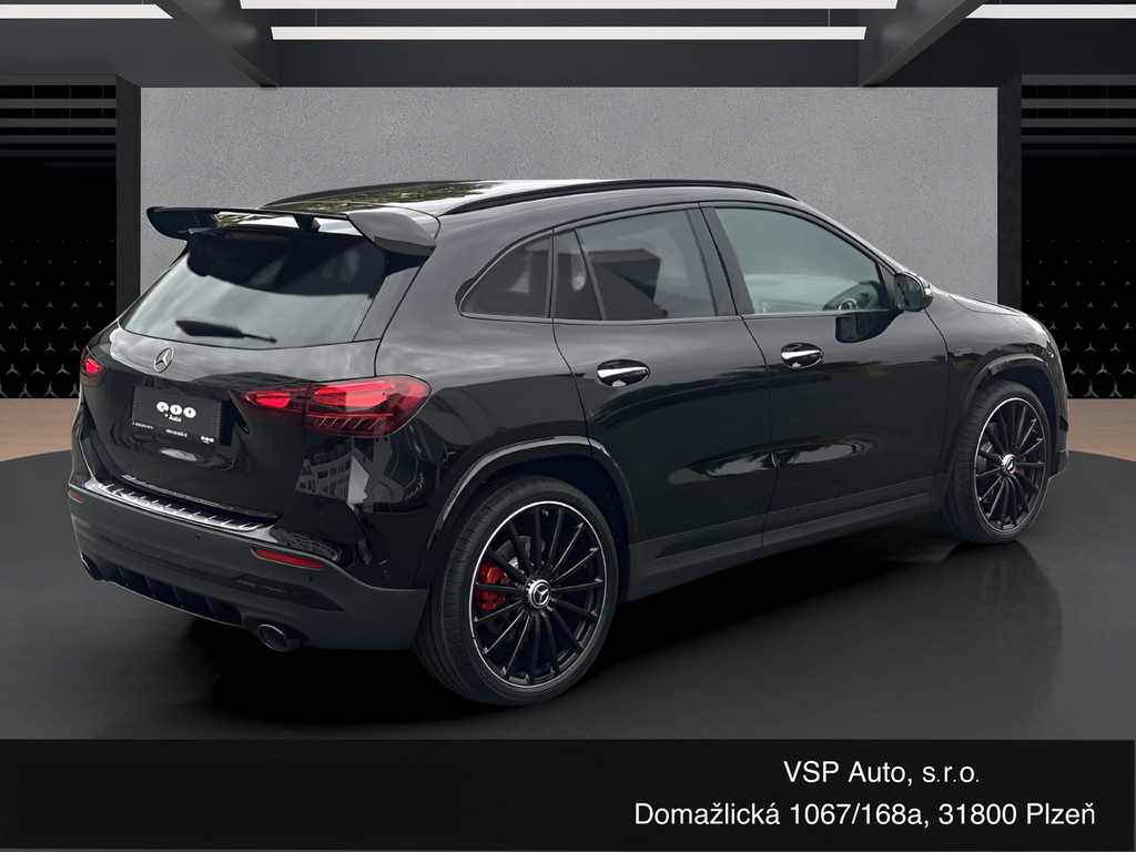 Mercedes-Benz GLA 35 AMG (foto 4)