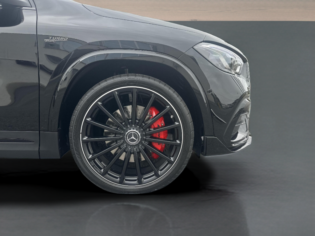 Mercedes-Benz GLA 35 AMG (foto 14)