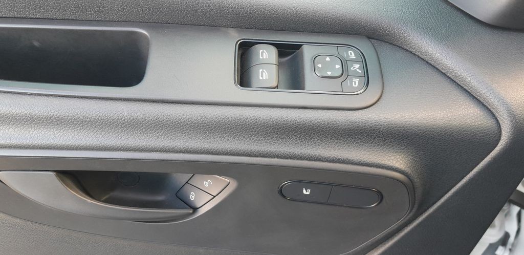 Mercedes-Benz Sprinter 317CDI/S VELKÁ VÝBAVA (foto 12)