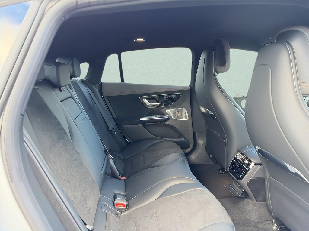 Mercedes-Benz EQE 350 4MATIC Electric Art Edition (foto 12)