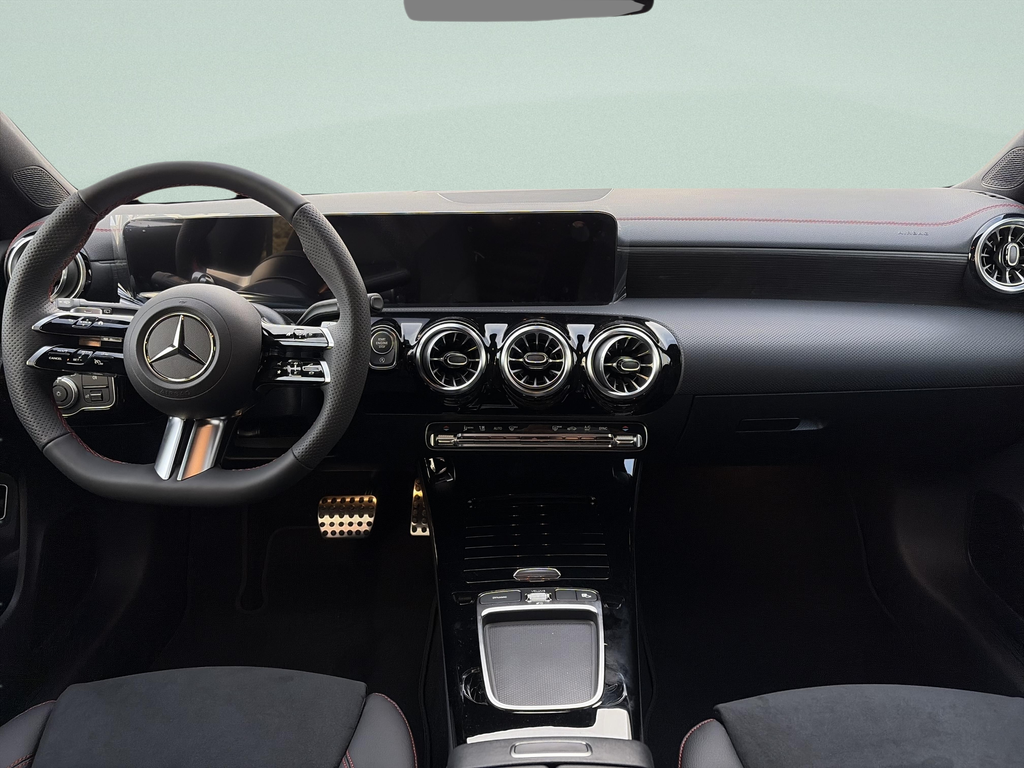 Mercedes-Benz CLA 200 d Shooting Brake AMG Style Edition (foto 10)