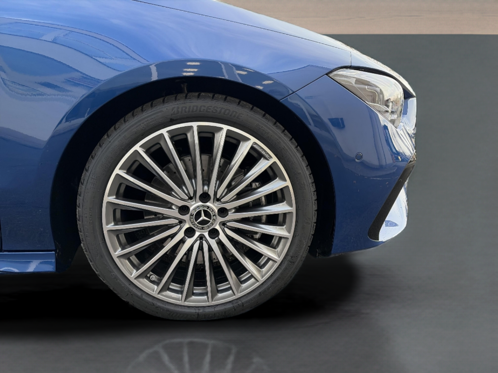 Mercedes-Benz CLA 200 d Shooting Brake AMG Style Edition (foto 14)