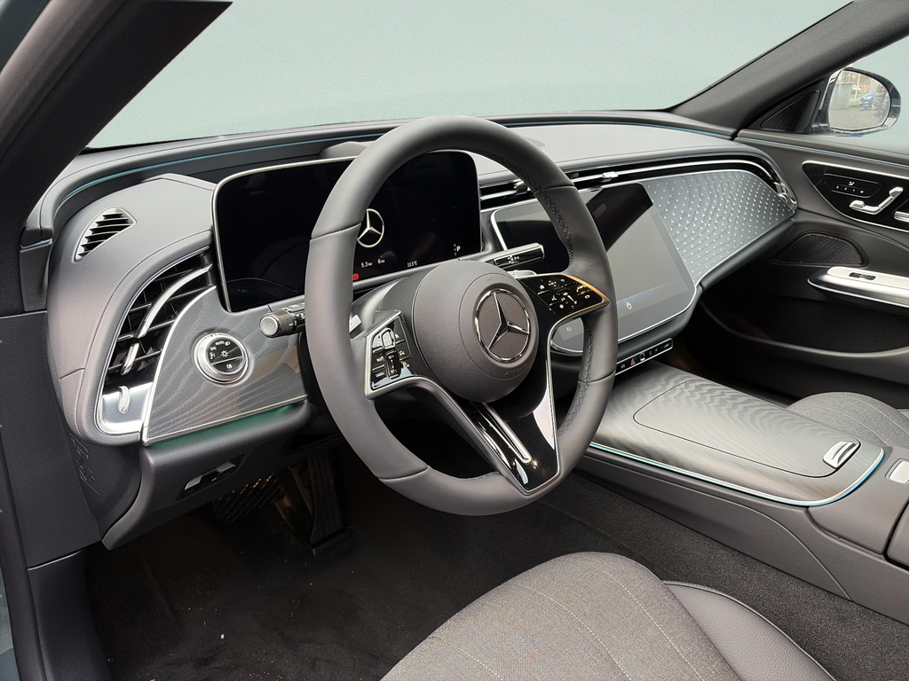 Mercedes-Benz E 300 de 4MATIC kombi (foto 8)