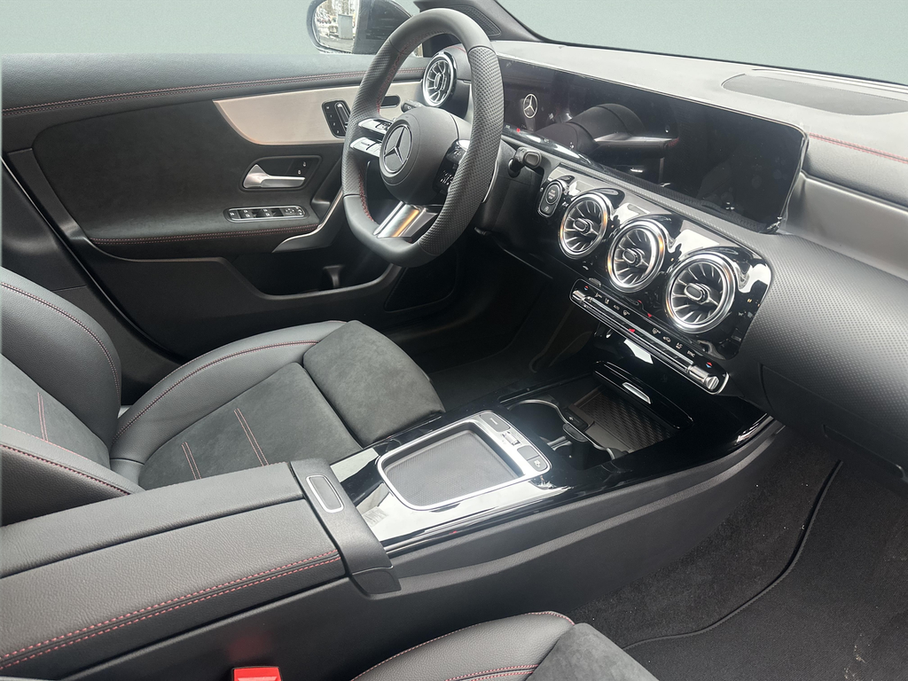 Mercedes-Benz CLA 200 d AMG Style Edition (foto 11)