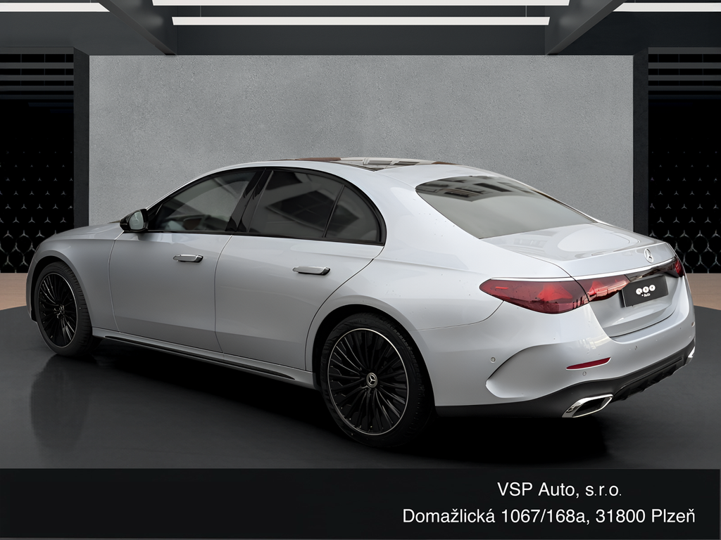 Mercedes-Benz E 220 d 4MATIC (foto 2)