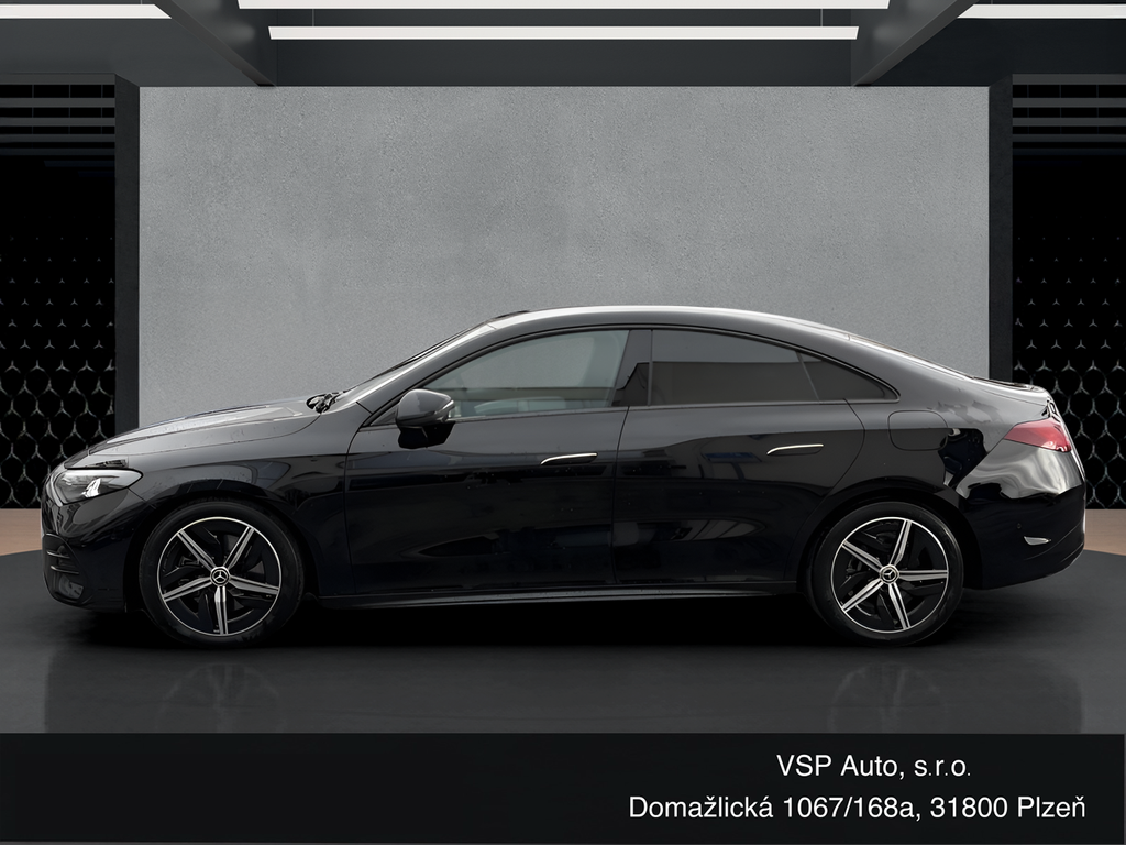 Mercedes-Benz CLA 200  (foto 1)