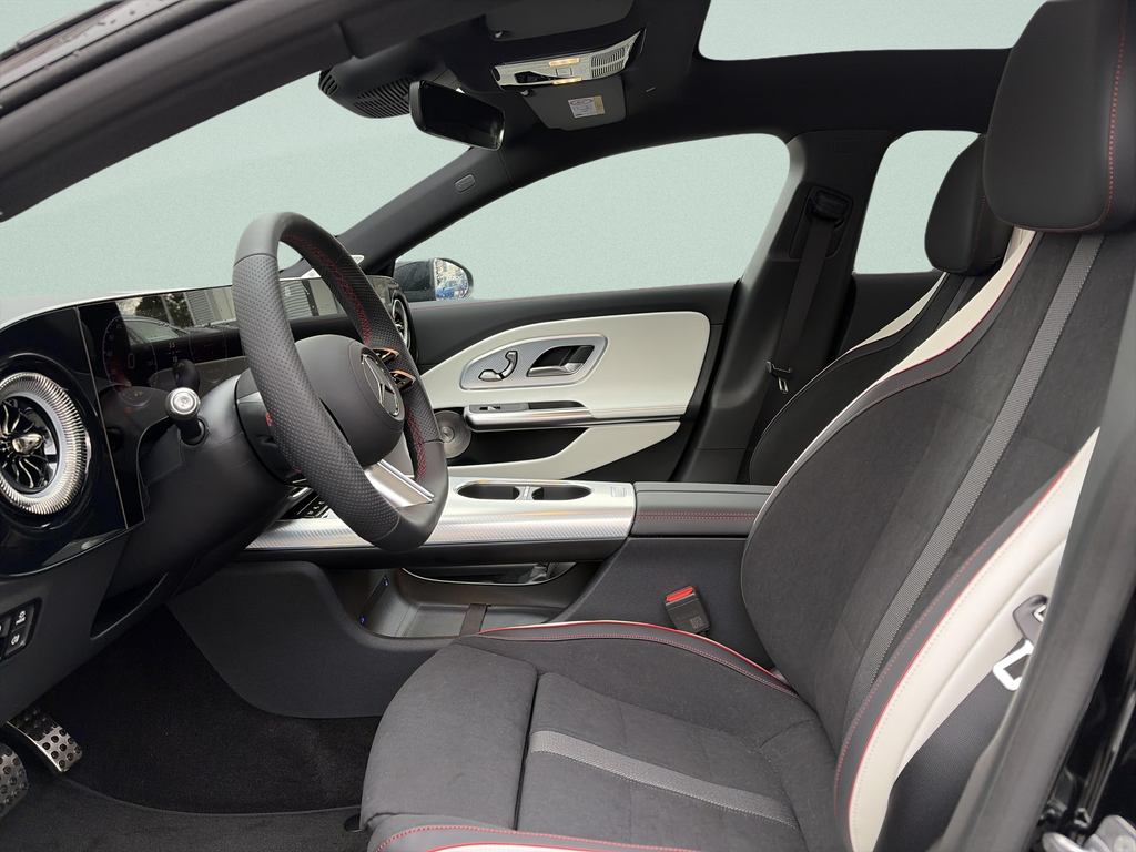 Mercedes-Benz CLA 200  (foto 12)