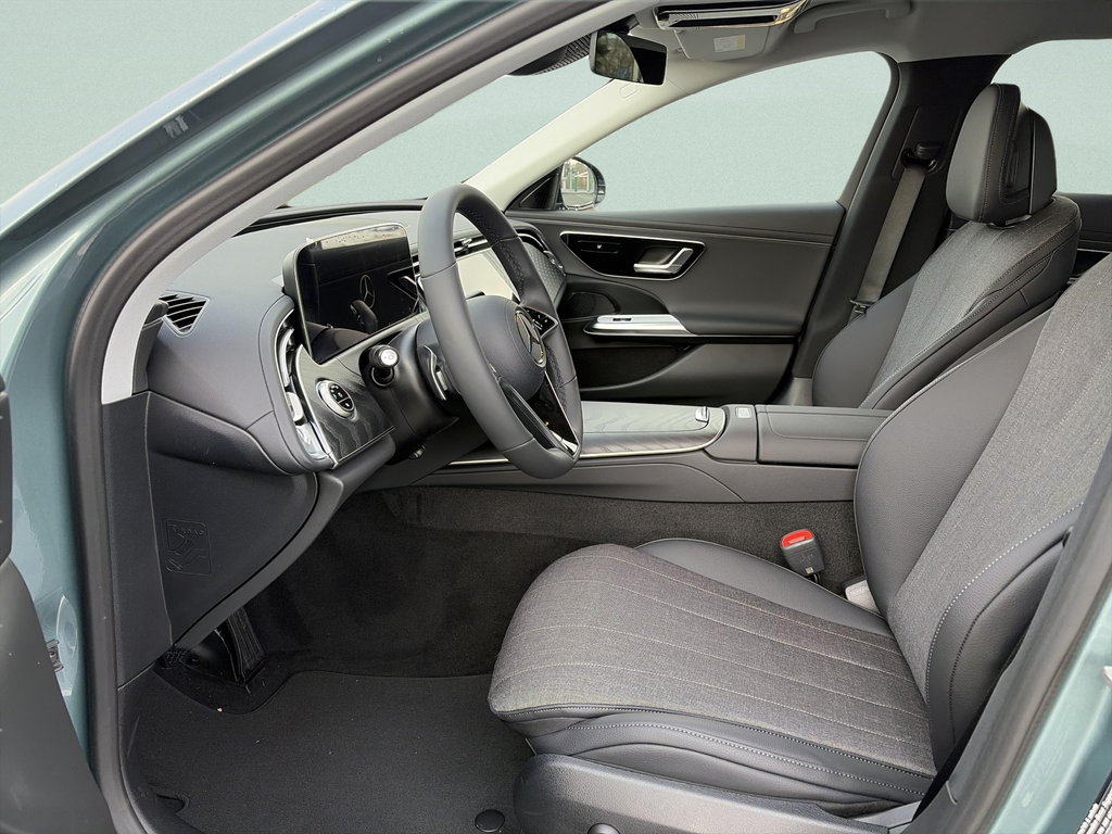 Mercedes-Benz E 220 d 4MATIC (foto 12)