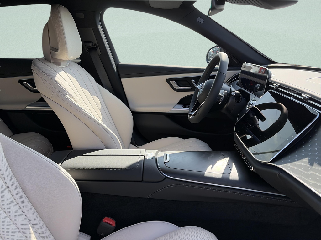 Mercedes-Benz E 220 d 4MATIC (foto 11)