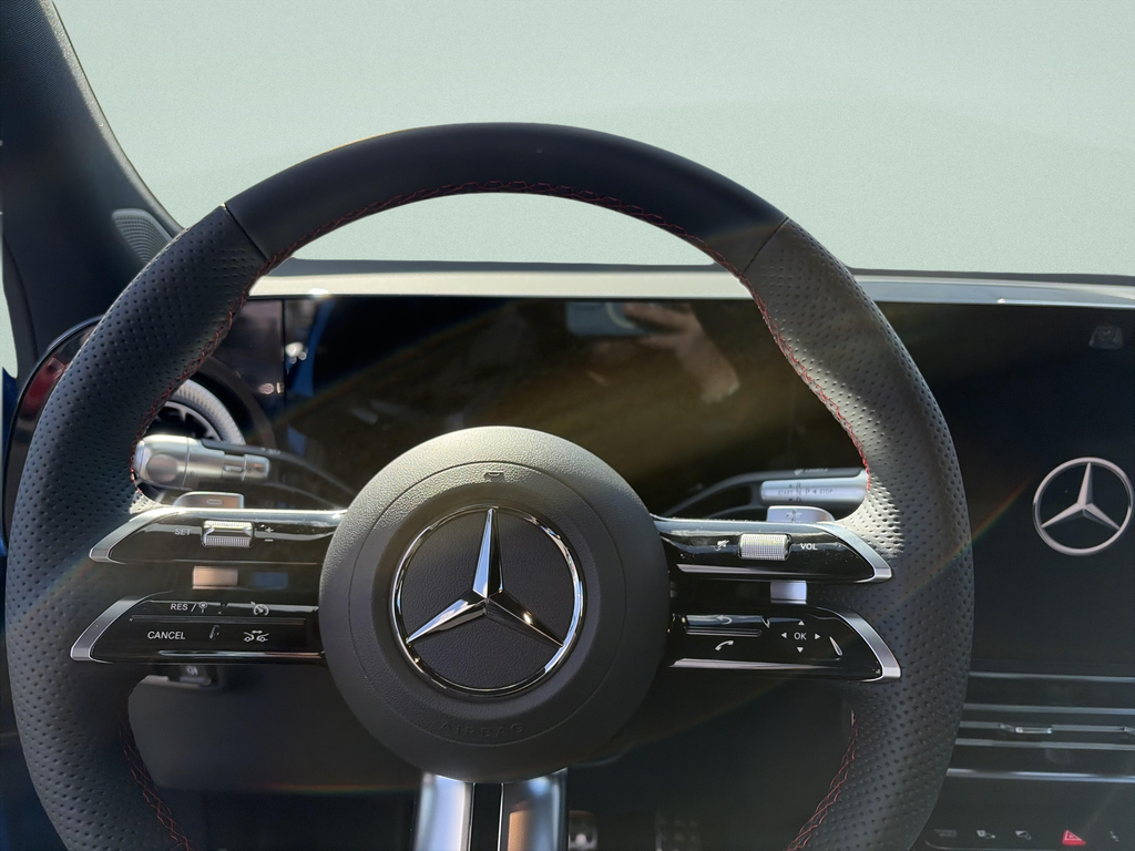 Mercedes-Benz GLB 350 4M EQ (foto 9)