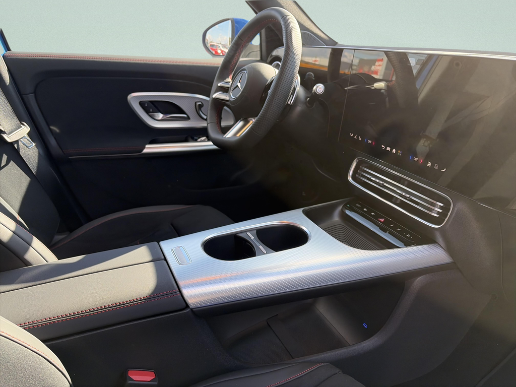 Mercedes-Benz GLB 350 4M EQ (foto 11)