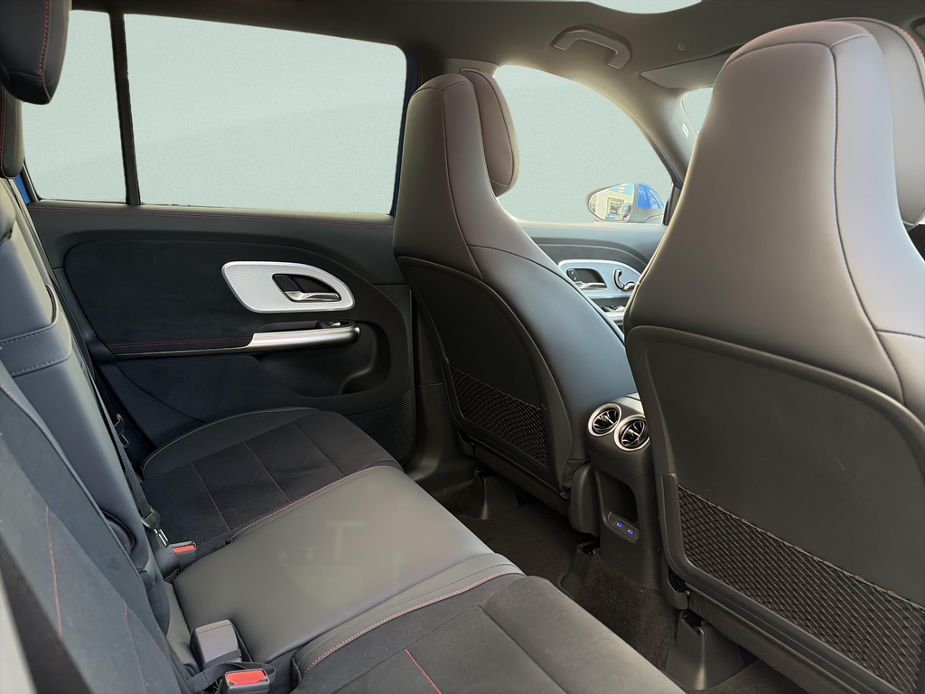 Mercedes-Benz GLB 350 4M EQ (foto 13)