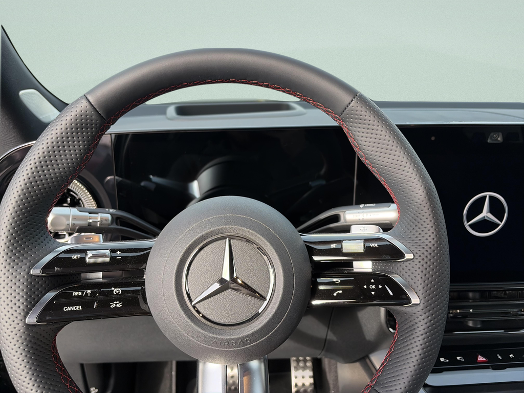 Mercedes-Benz GLB 350 4M EQ (foto 9)