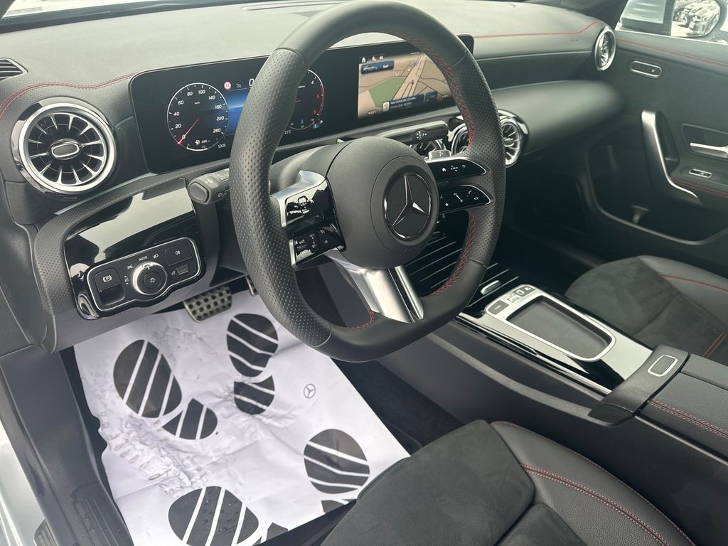 Mercedes-Benz CLA 200 AMG paket 200d (foto 8)