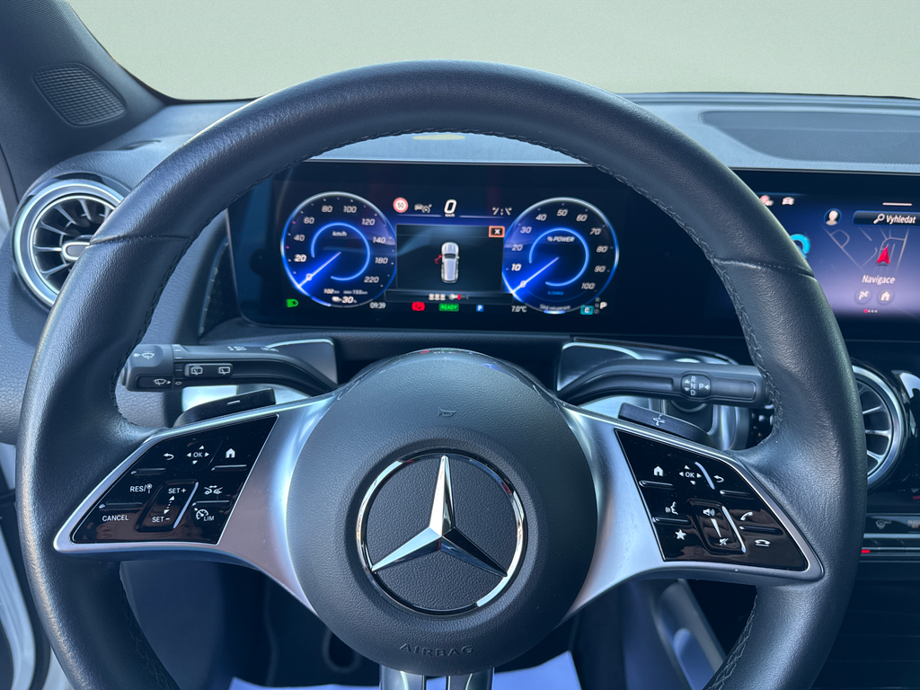 Mercedes-Benz EQB 250+ Progressive (foto 8)