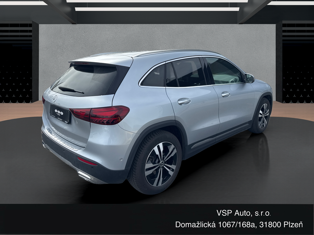 Mercedes-Benz GLA 200 PROGRESSIVE 200d 4MATIC (foto 4)